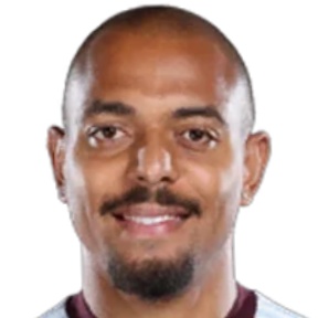  意甲激战半场，罗马客场领先；马伦点球建功，沙拉维关键助攻。 体育新闻