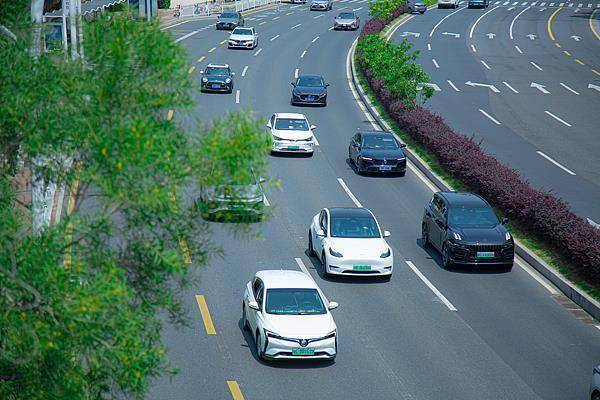  车主急需资金周转；却陷入车抵贷隐形陷阱；权益如何有效维护。 股票财经 车主急需资金周转；却陷入车抵贷隐形陷阱；权益如何有效维护。 股票财经