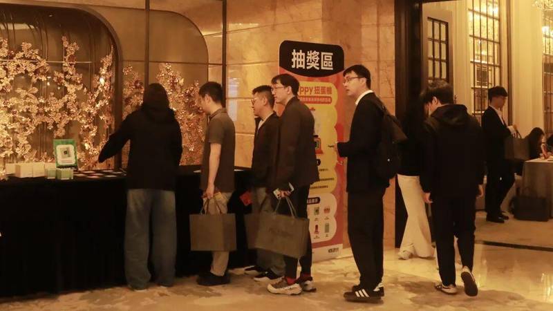  数字社交的孤独与连接：赤子城科技如何重构全球化情感交互 情感心理 数字社交的孤独与连接：赤子城科技如何重构全球化情感交互 情感心理