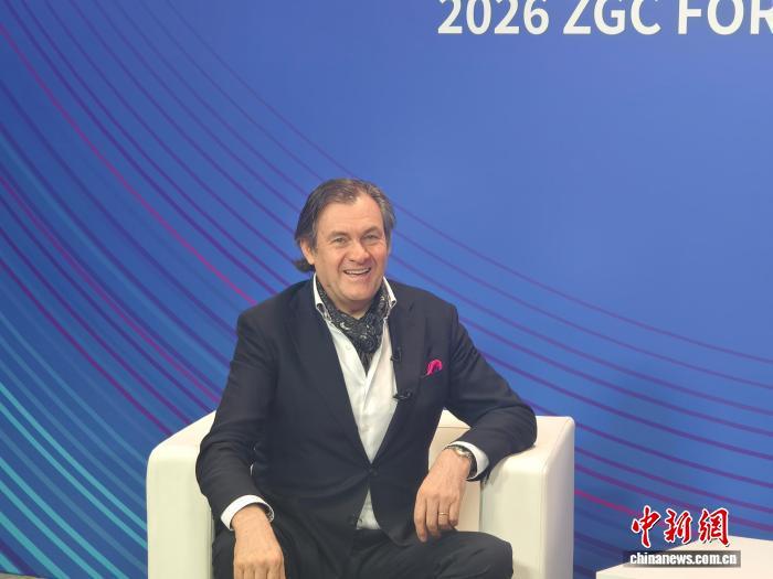 百倍效能增长：跨越国界的创新连接法则