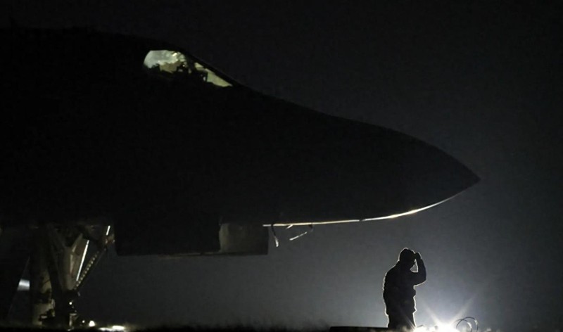  技术视角复盘：F-15E飞行员72小时山地生存行动的全流程解析 新闻